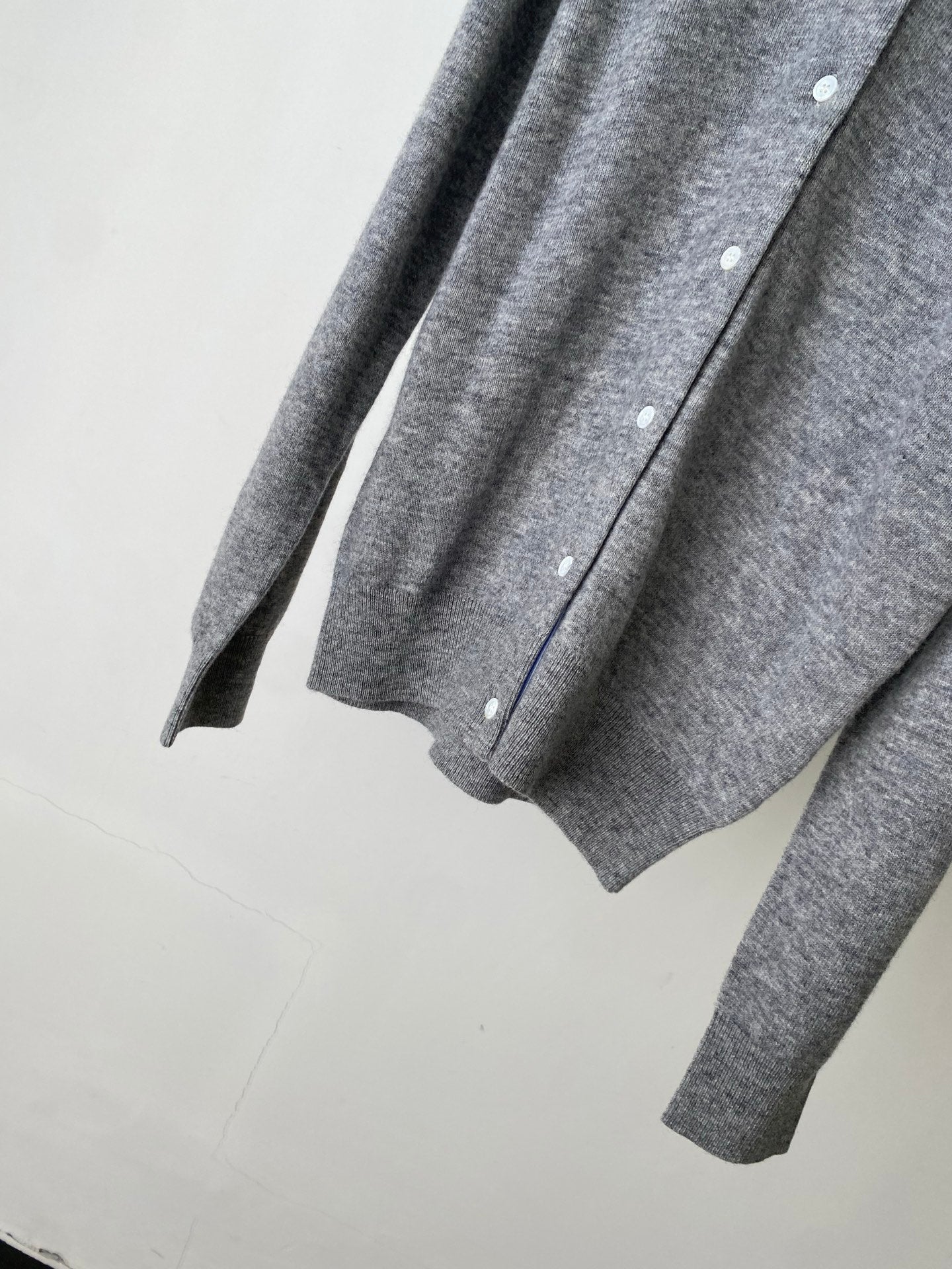 MIUMIU CARDIGAN STYLE 169