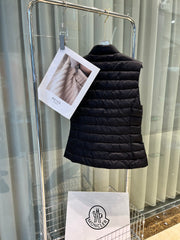 MONCLER 25S DOWN VEST IN BLACK 008