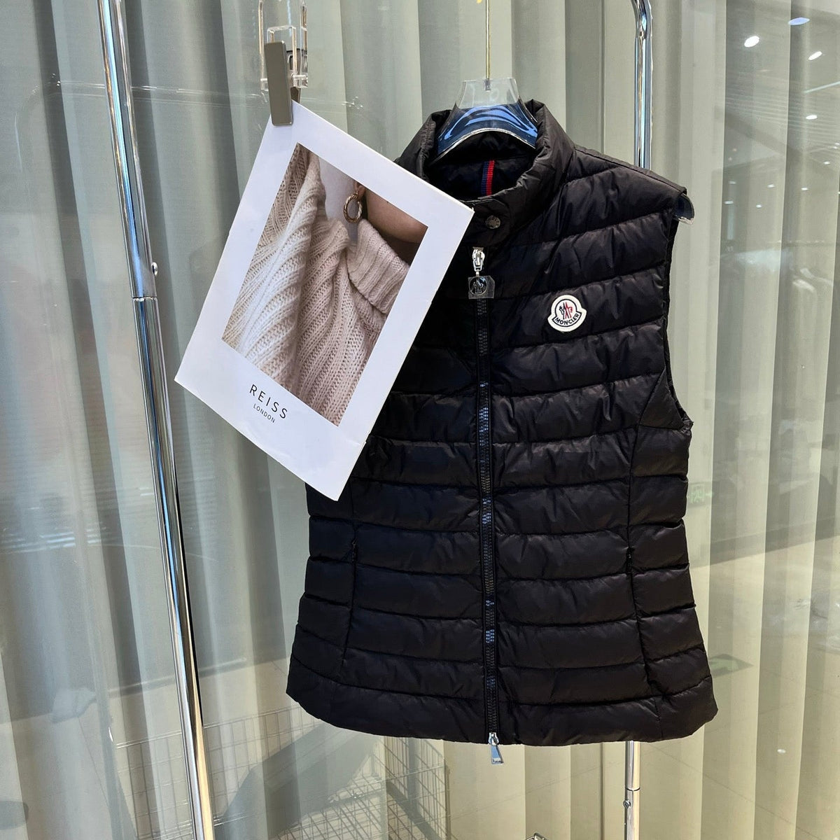 MONCLER 25S DOWN VEST IN BLACK 008