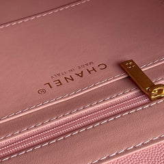 RETRO STYLE FLAP BAG 22 IN LIGHT PINK GRAINED CALFSKIN GOLD HARDWARE