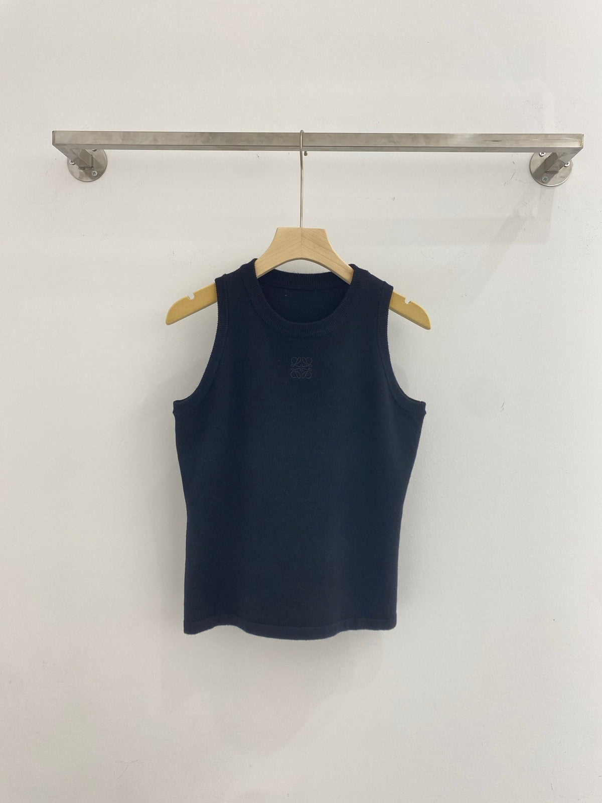 LOEWE SLEEVELESS TOP STYLE 159