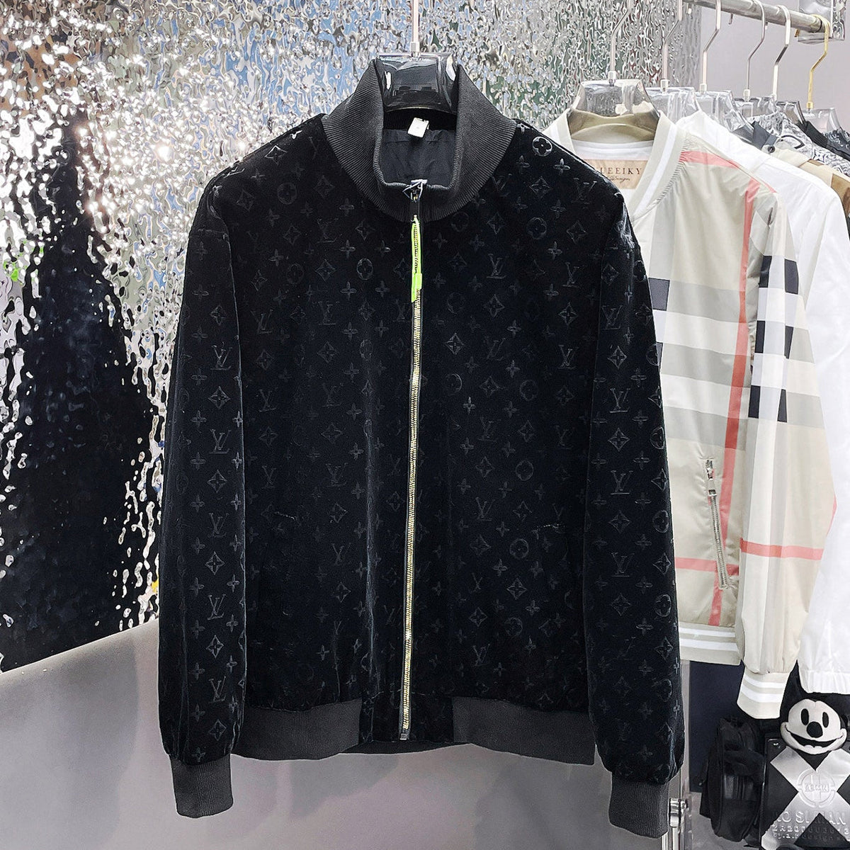 LV JACKET IN BLACK MONOGRAM VELVET 239034