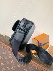 LV 25S GETAWAY MESSENGER BAG 20 IN BLACK MONOGRAM ECLIPSE CANVAS