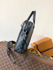 PORTE- DOCUMENTS VOYAGE NM HANDBAG 36 IN BLACK DAMIER GRAPHITE CANVAS