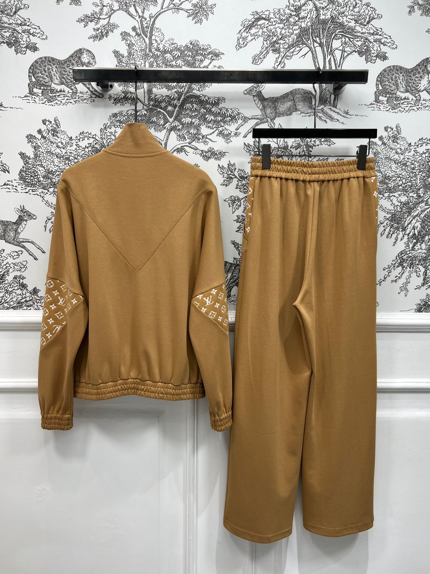 LV 25S ZIPPER JACKET WITH STANDING COLLAR 263107