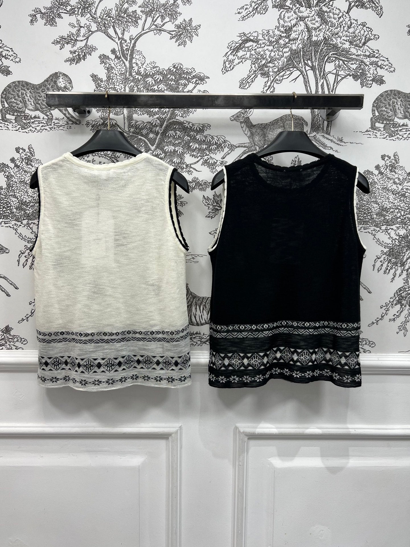 CC SLEEVELESS KNIT TOP 268560