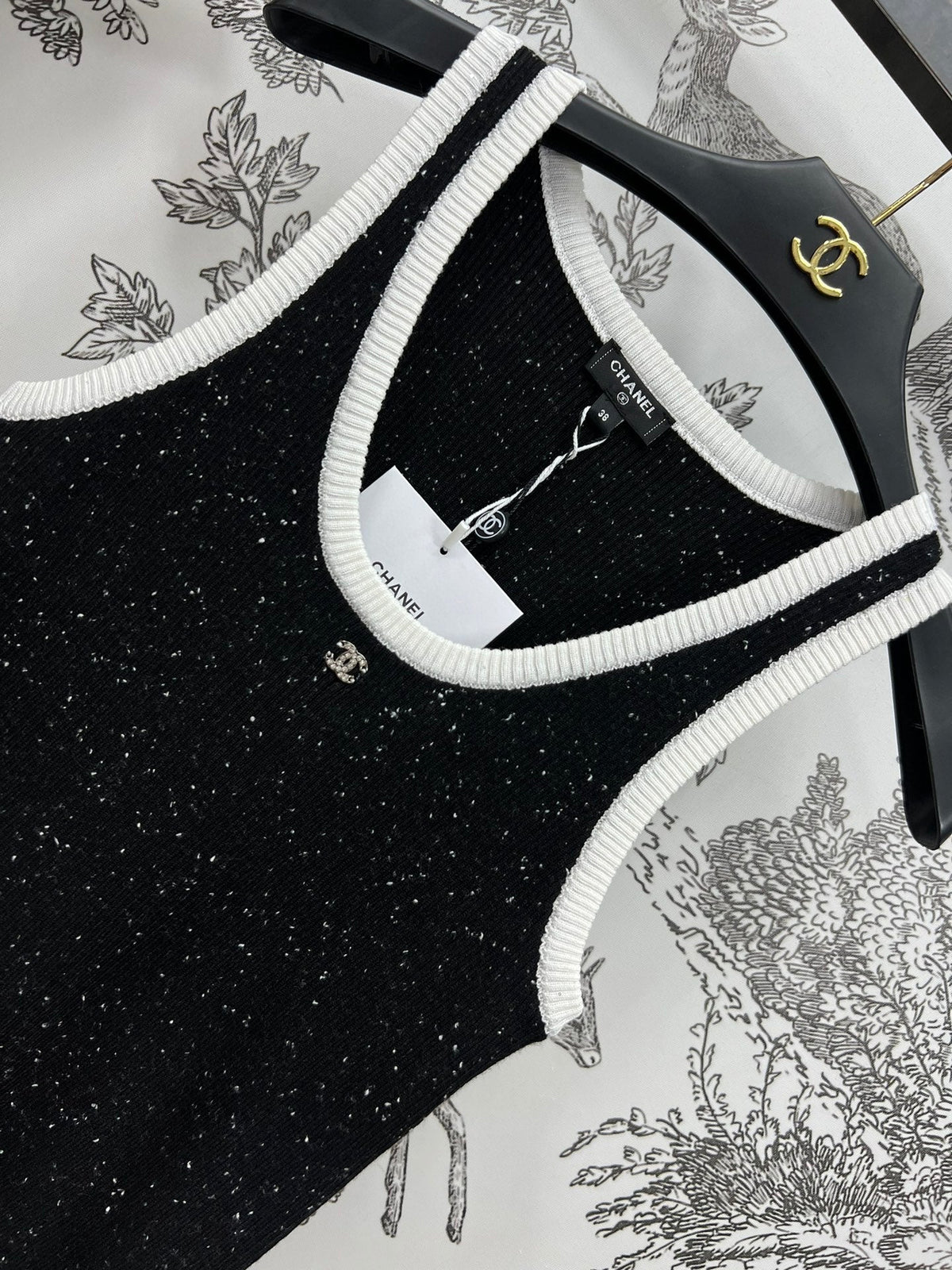 CC CREW NECK SLEEVELESS KNIT TOP 268567