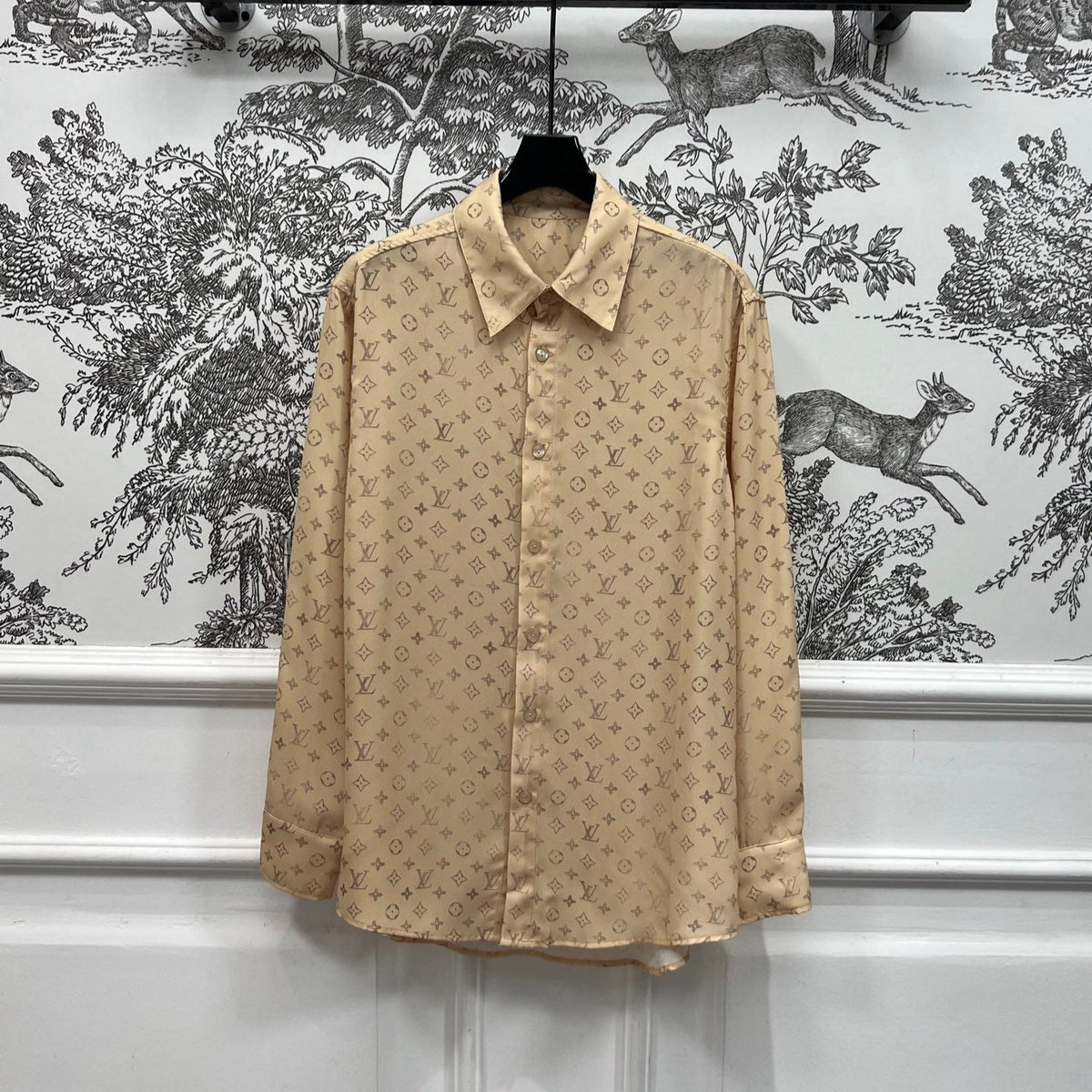 LV CLASSIC MONOGRAM-EMBELLISHED SHIRT 274498
