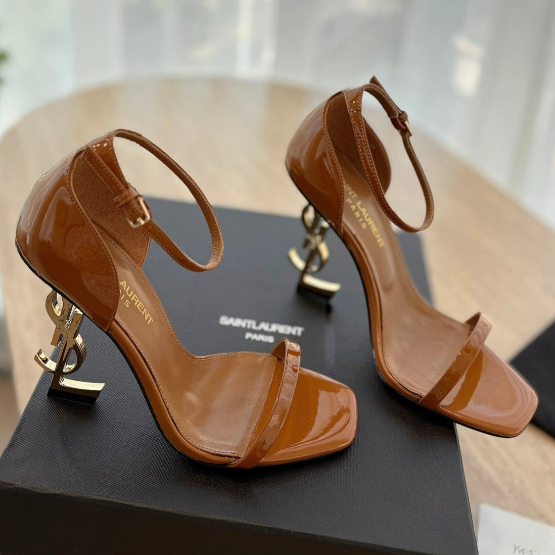 CLASSIC HIGH HEELS 10 CM IN BRONZE BROWN PATENT CALFSKIN