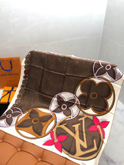 LV SCARF 90 CM IN SILK 704580