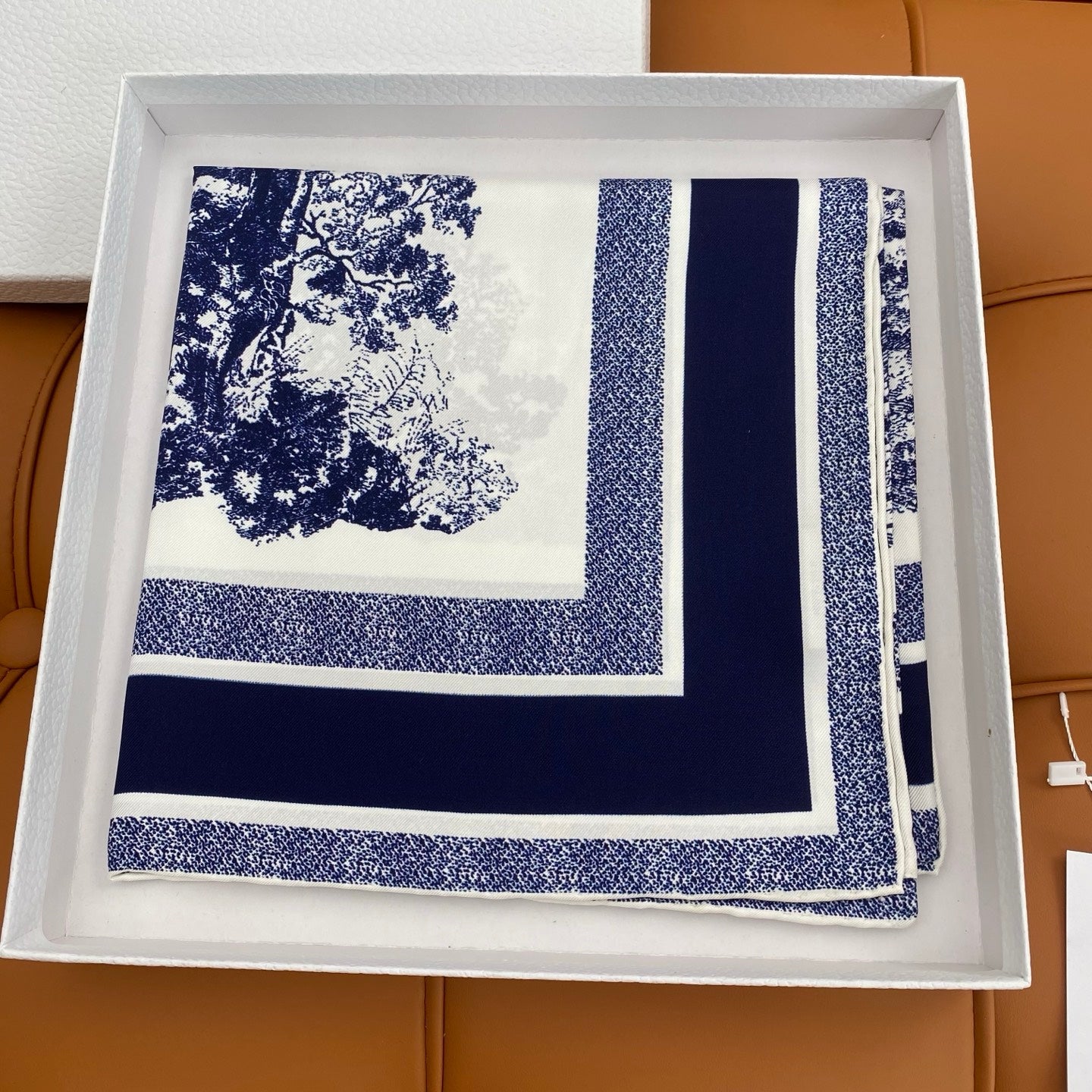 DIOR SCARF 90 IN SILK 704599