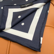 CHANEL 25S SCARF 90 IN SILK 704603