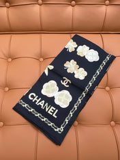 CHANEL 25S SCARF 90 IN SILK 703656