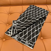 CHANEL 25S SCARF 90 IN SILK 703695