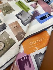 CHANEL 25S SCARF 90 IN SILK 703701