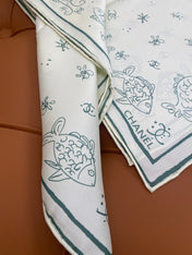CHANEL 25S SCARF 90 IN SILK 703706