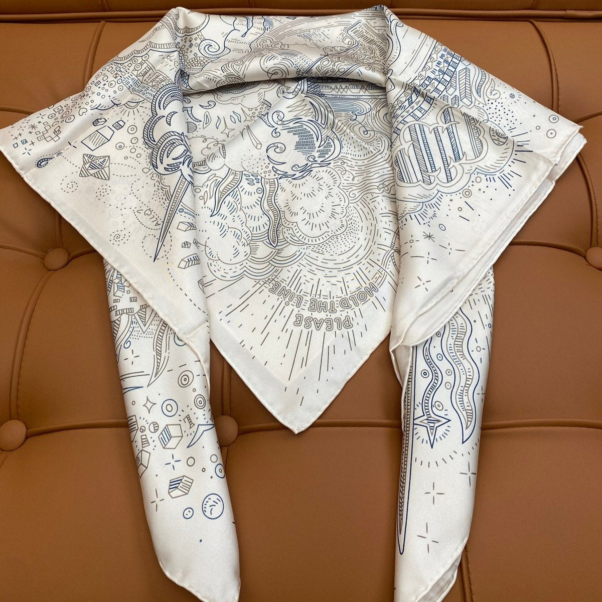 HERMES 25S SCARF 90 IN SILK 709690