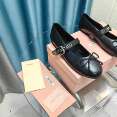 BLACK BALLET SHOES COWHIDE WITH BUTTON