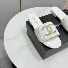 CC SLIDE SANDALS 25S IN WHITE FABRIC AND CALFSKIN WITH LOGO