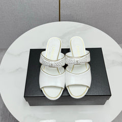 CC DOUBLE-STRAP HEELS 25S IN WHITE CALFSKIN