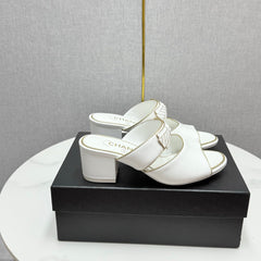 CC DOUBLE-STRAP HEELS 25S IN WHITE CALFSKIN