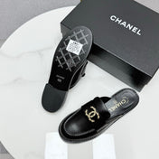 CC FLAT MULE 25S IN BLACK CALFSKIN STYLE 7