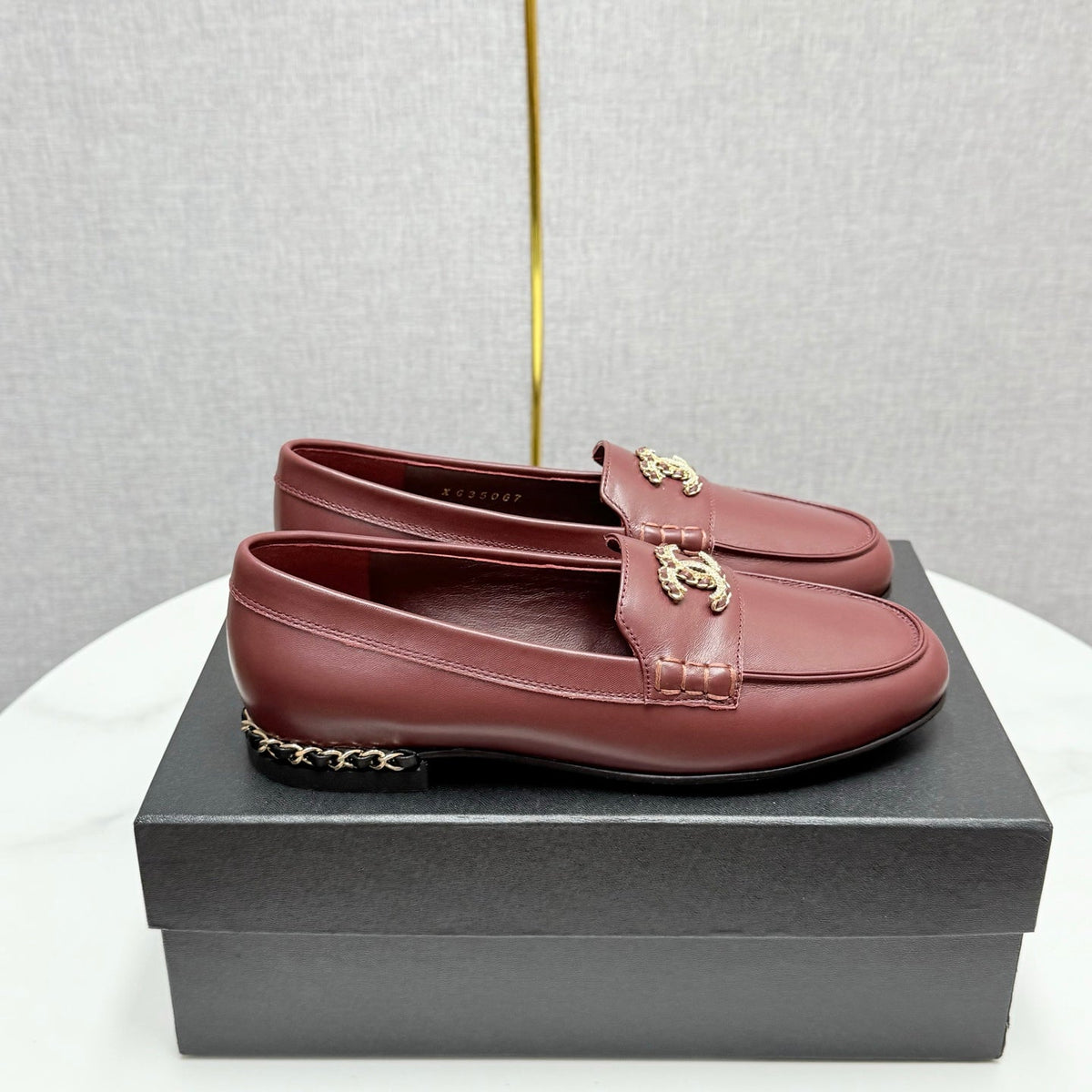 CC LOAFER 25S IN DARK RED LAMBSKIN WITH GOLD HARDWARE