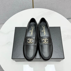 CC LOAFER 25S IN BLACK LAMBSKIN WITH GOLD HARDWARE