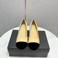 CC HIGH HEEL 25S IN BEIGE LAMBSKIN AND BLACK SUEDE WITH PEARL HEEL STYLE 4