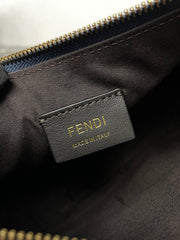 FENDIGRAPHY MEDIUM 29 IN QUEEN SMOOTH LAMBSKIN GOLD HARDWARE