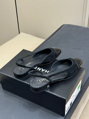 CC SLINGBACK 25S IN BLACK SUEDE AND GLOSSY LEATHER