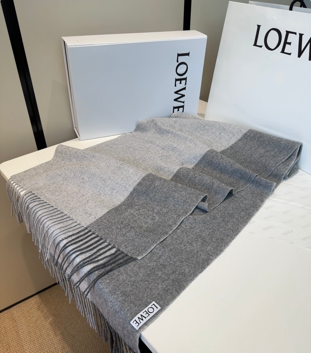 LOEWE 25S SCARF 180 IN CASHMERE 858203