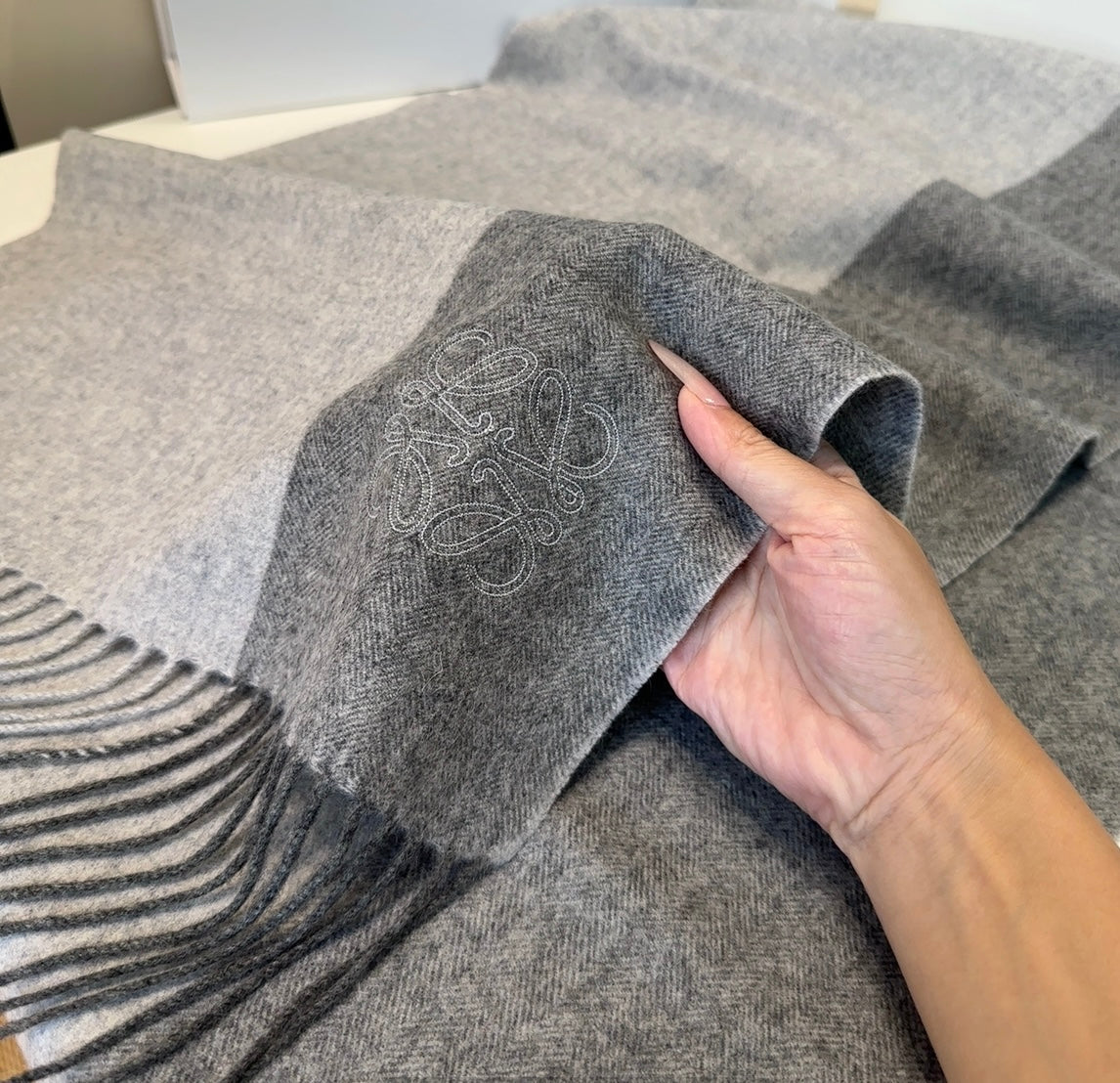 LOEWE 25S SCARF 180 IN CASHMERE 858203