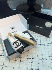 ESPADRILLES LOAFERS IN WHITE LAMBSKIN WITH BLACK LOGO