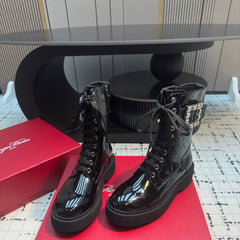 VIV' RANGERS STRASS BUCKLE BOOTS IN BLACK PATNET CALFSKIN EMBELLISHED BUCKLE