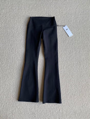 ALO FLARED PANTS STYLE 143