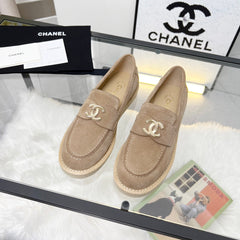CC PEARL LOGO LOAFERS IN CINNAMON BROWN SUEDE