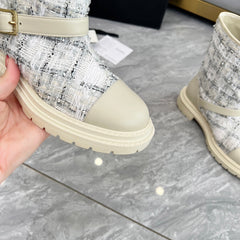 CHANEL 25S MID-CALF BOOTS 45MM IN BEIGE CALFSKIN AND WHITE TWEED GOLD HARDWRE