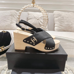 Double CC  Wood Grain Platform Sandals Black Sheepskeen