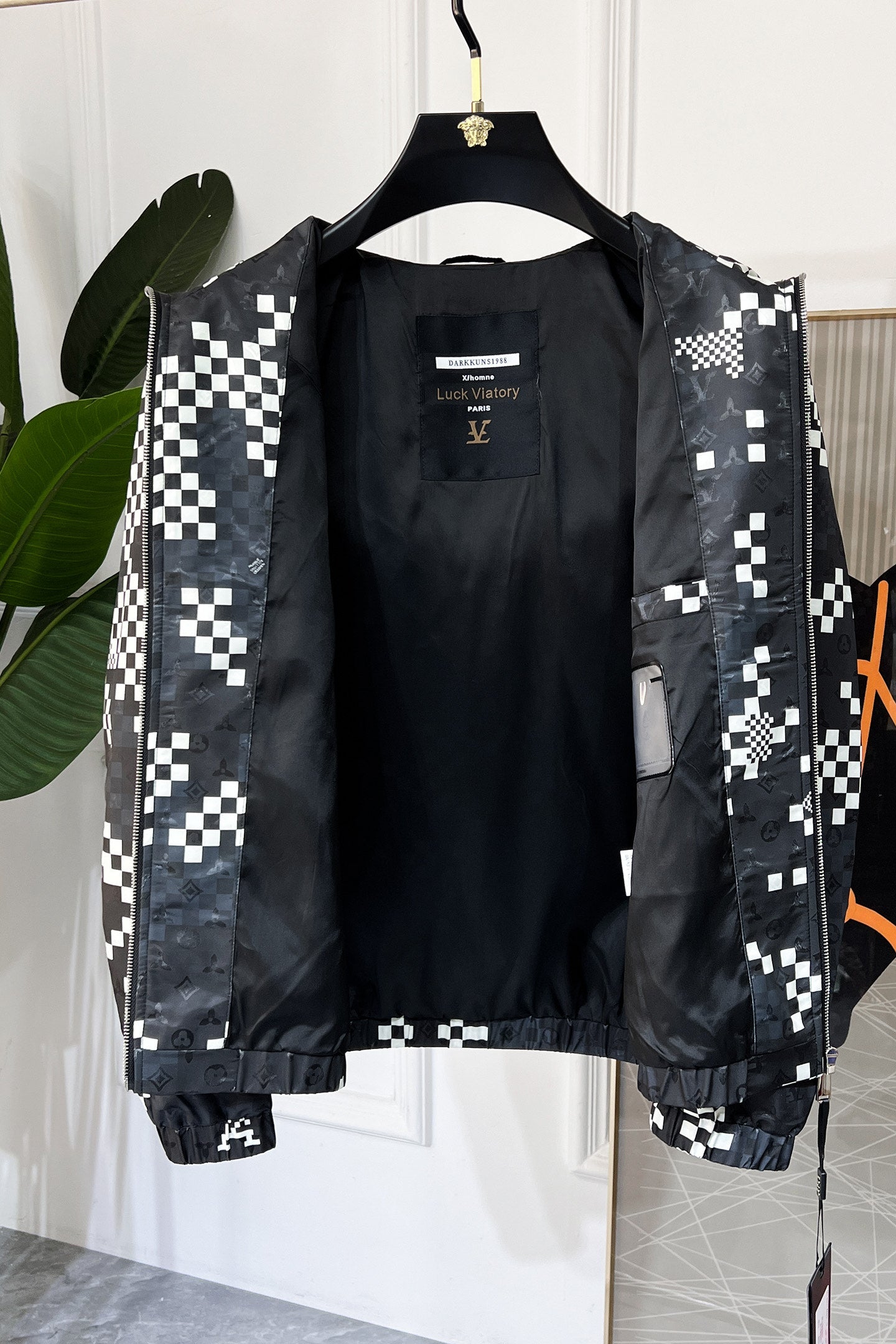 LV HOODED JACKET BLACK AND WHITE DAMIER 239118