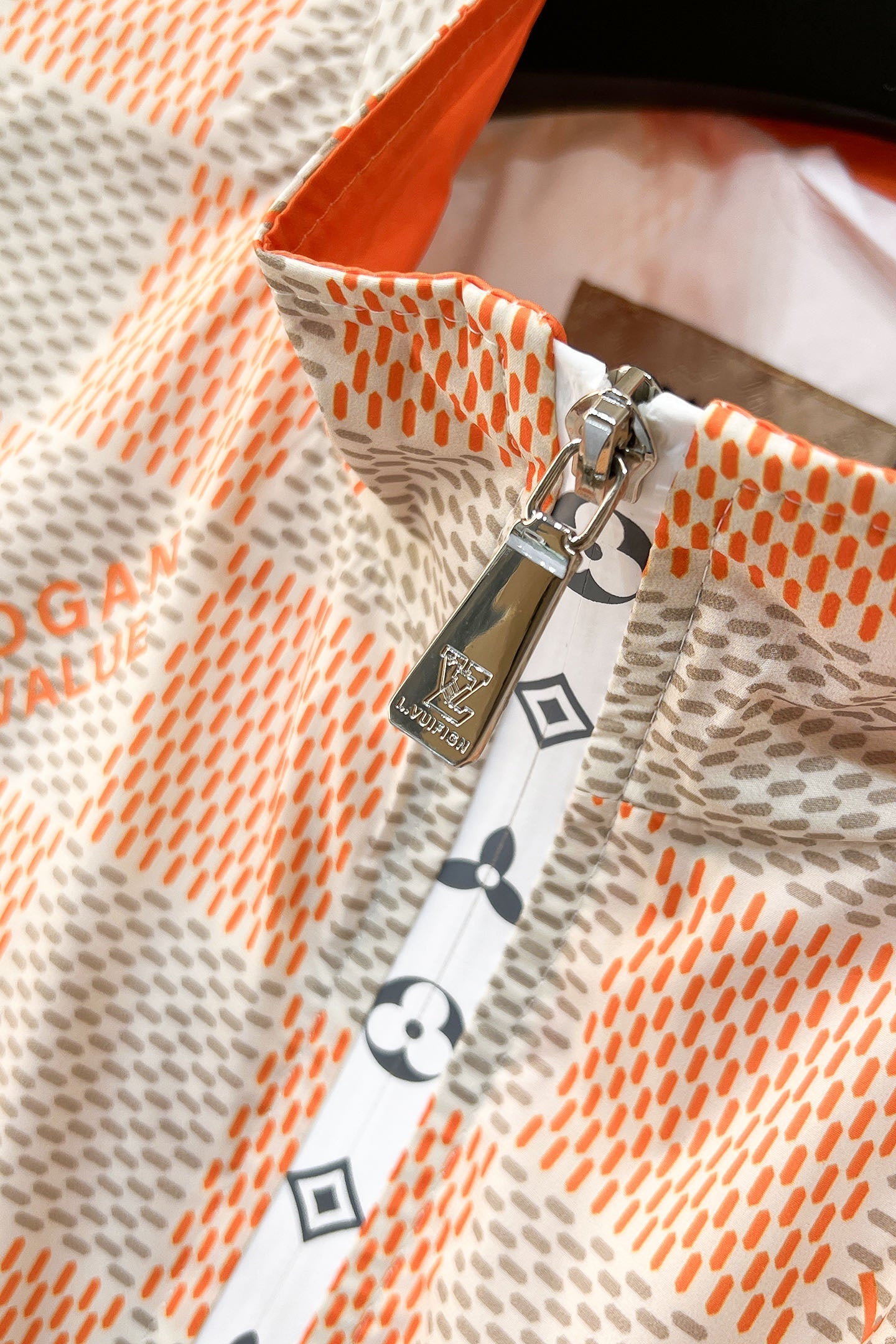 LV ORANGE AND GRAY DAMIER JACKET 239117