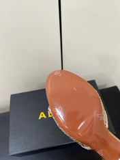 ALAIA HIGH HEEL 25S 70 MM IN GOLD LAMBSKIN WITH WOVEN PATTERN
