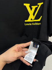 LV BLACK COTTON T-SHIRT YELLOW LOGO 238915