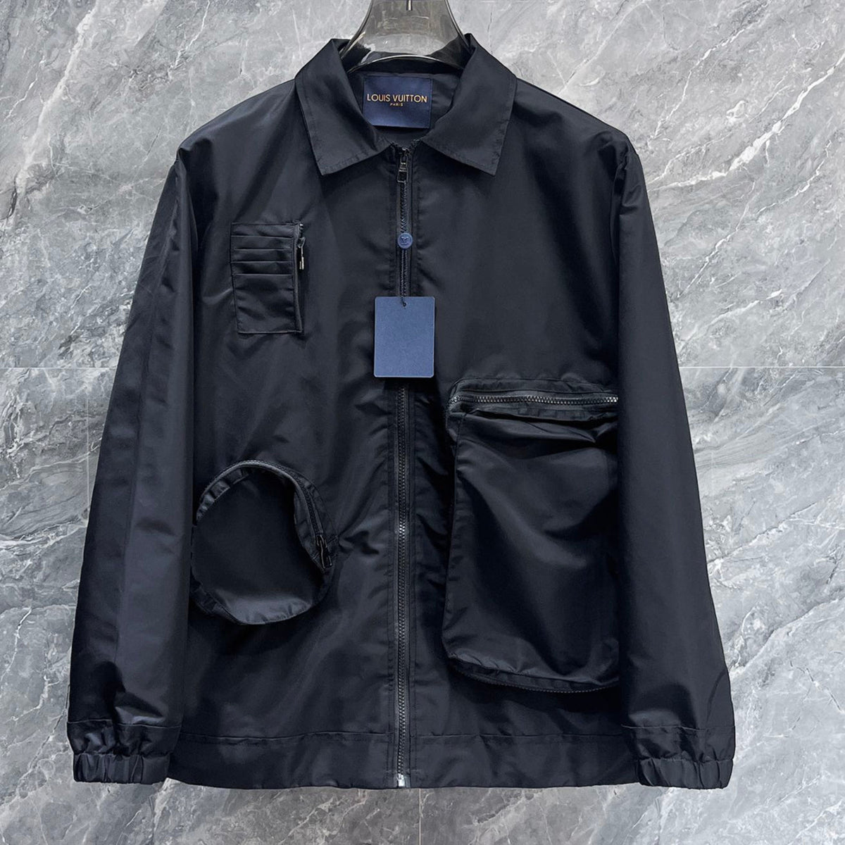 LV BLACK JACKET 239556