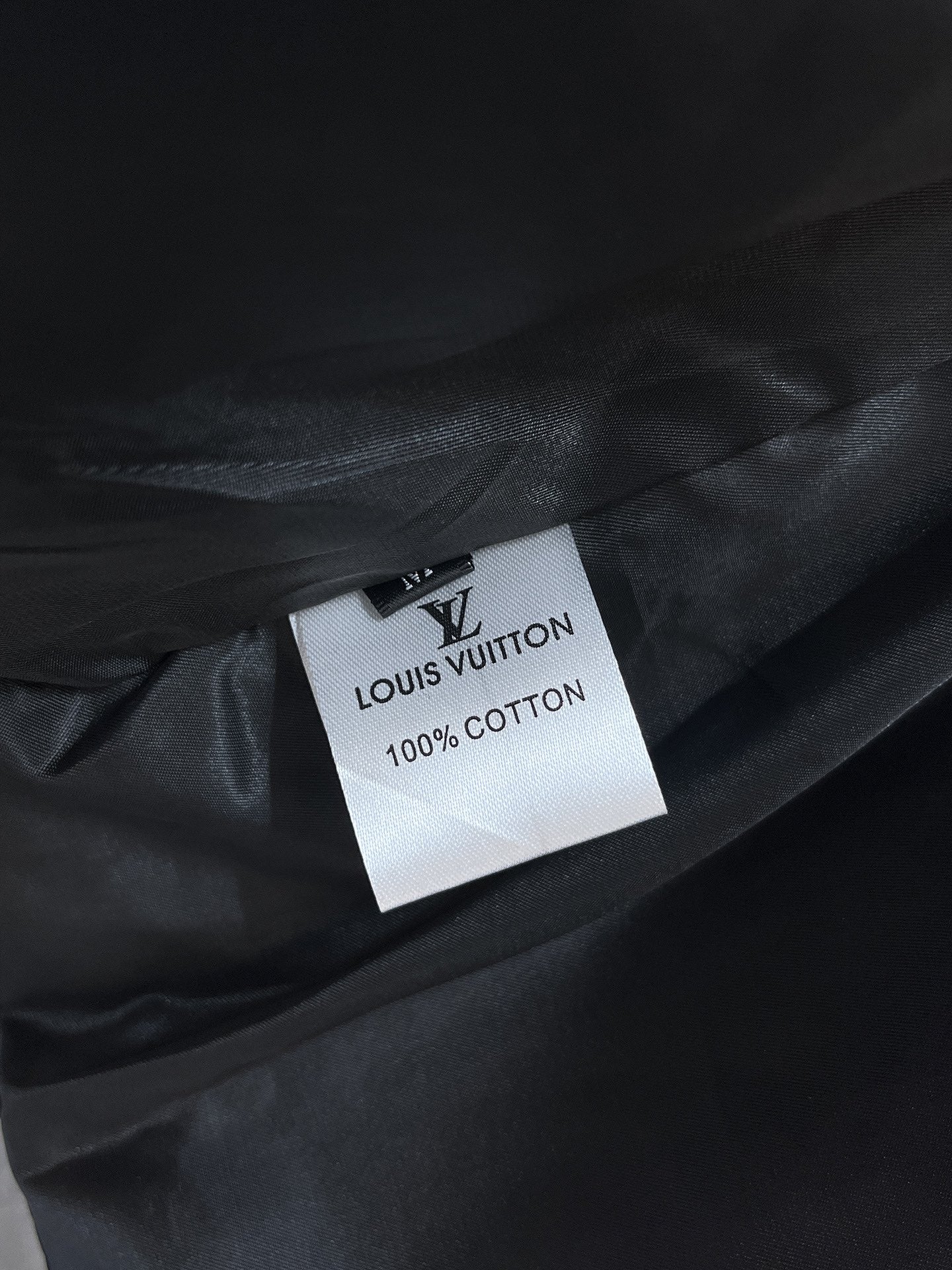 LV BLACK MONOGRAM JACKET 239558