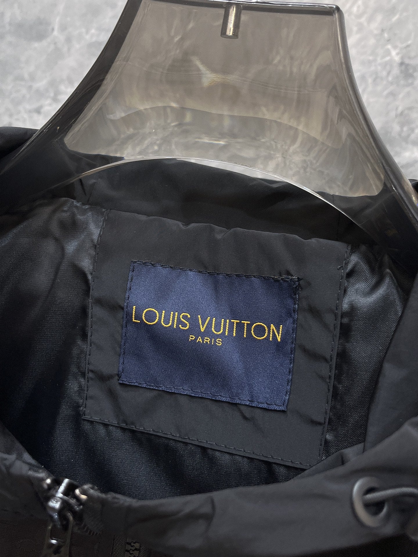 LV BLACK MONOGRAM JACKET 239558