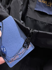 LV BLACK JACKET 239565