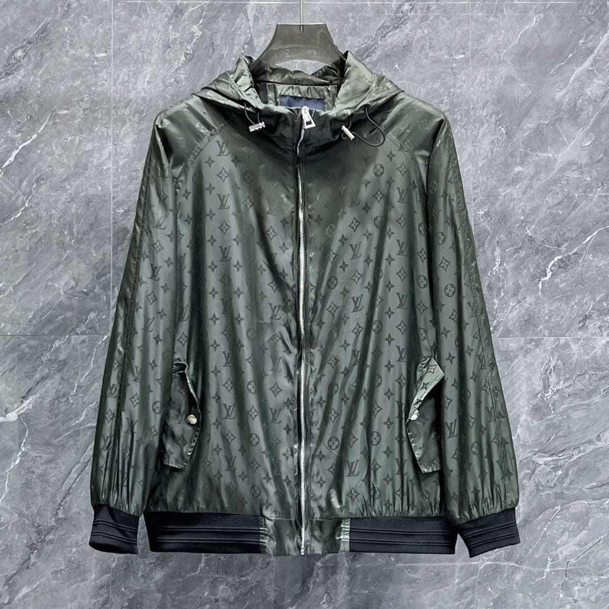 LV ARMY GREEN JACKET 239569