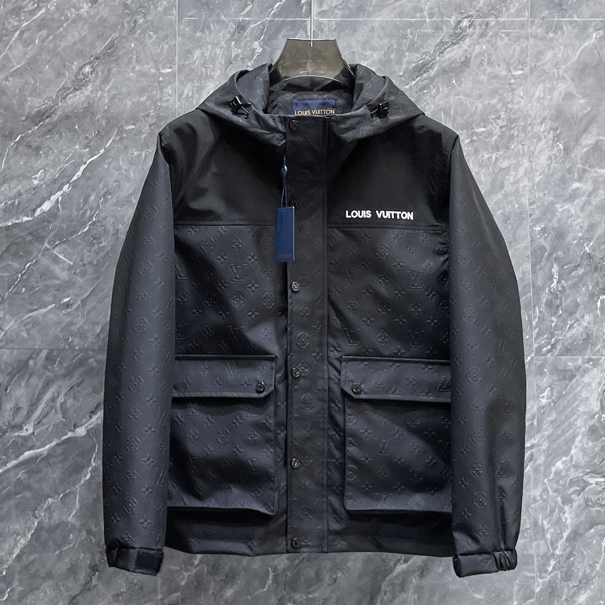 LV BLACK JACKET 239570