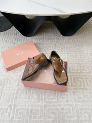 THONG SANDALS IN RUSSET BROWN SHINY LAMBSKIN WITH SILVER BUCKLE